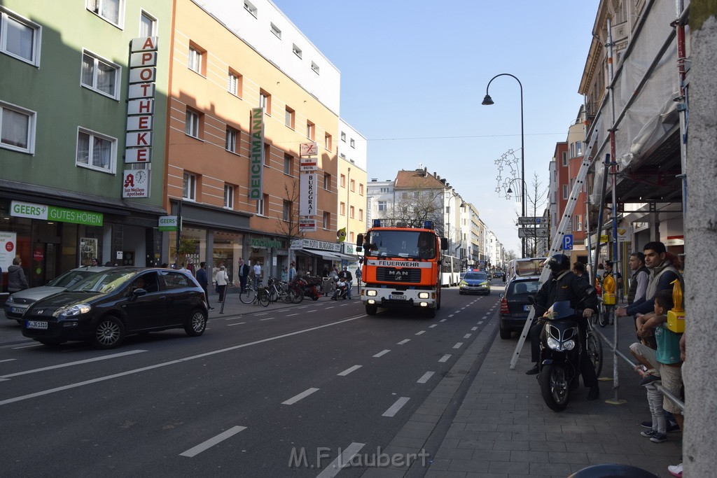 Messerstecherei Koeln Muelheim Frankfurterstr Rodiusstr P07.JPG - Miklos Laubert